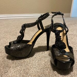 Black Gianni Bini Dress Heel